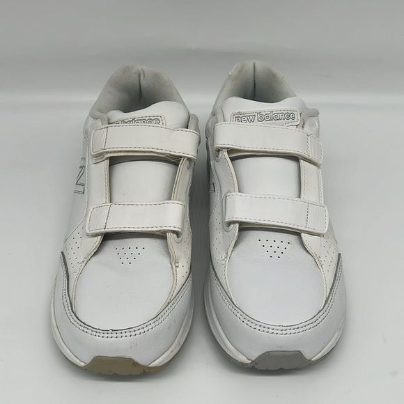 New Balance 928 Women's Hook and Loop White Leather Walking Comfort Shoe 6 - Picture 2 of 12